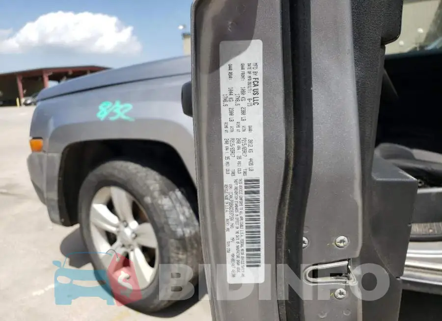 1C4NJPBBXGD537164 Photo# 12
