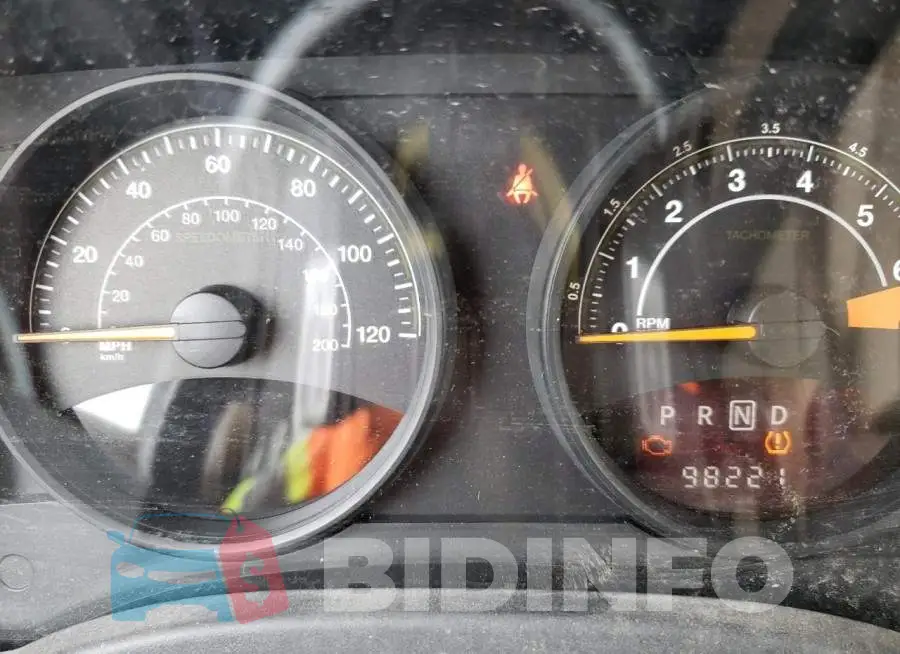 1C4NJPFB8ED645211 Photo# 9