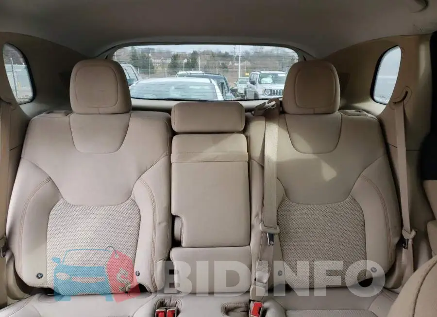 1C4PJLCB3KD206550 Photo# 10
