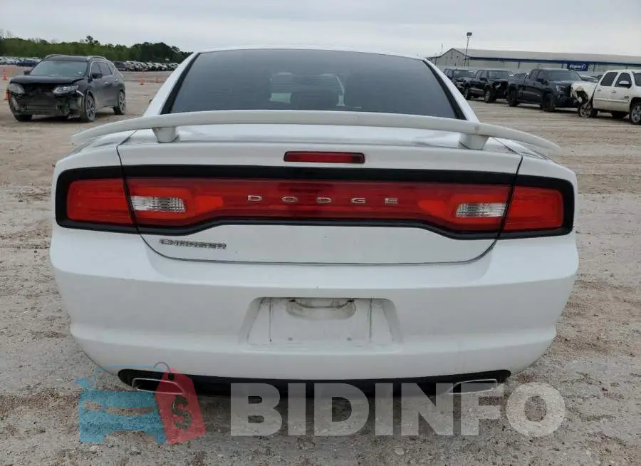 2C3CDXBG8EH328486 Photo# 6
