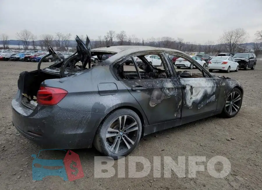 WBA8D9G58JNU69965 Photo# 3