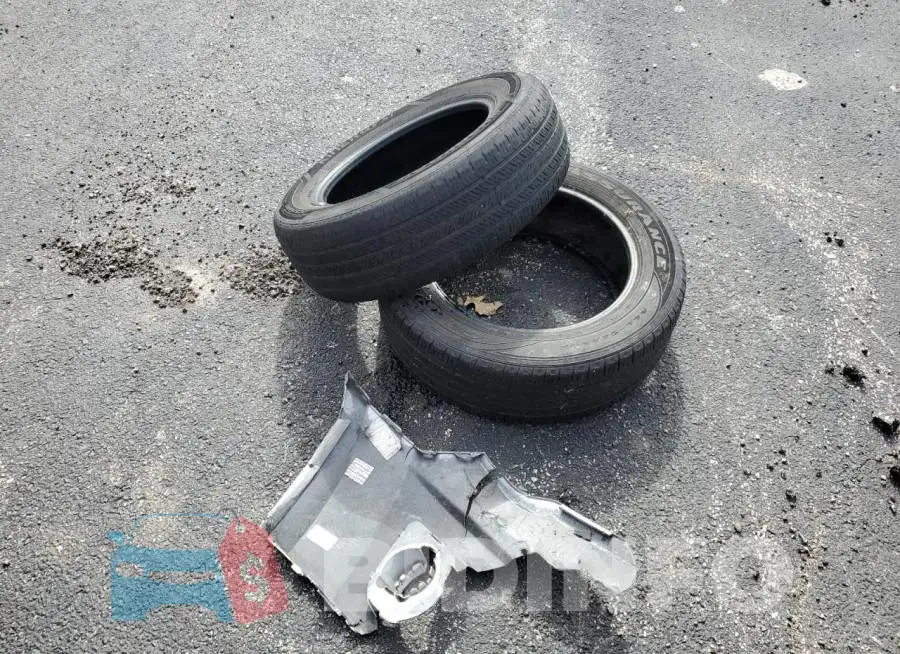 2GNALBEK4F1123838 Photo# 13