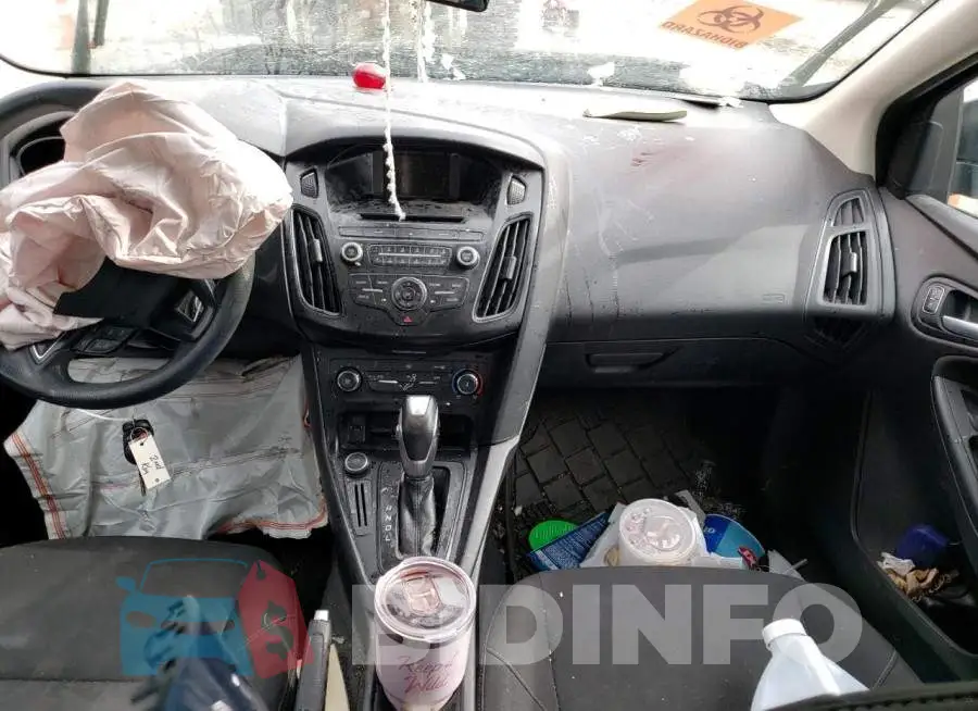 1FADP3F22GL274614 Photo# 8