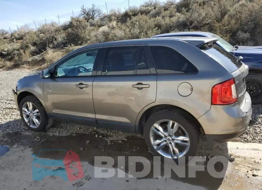 2FMDK4JC9EBA18817 Photo# 2