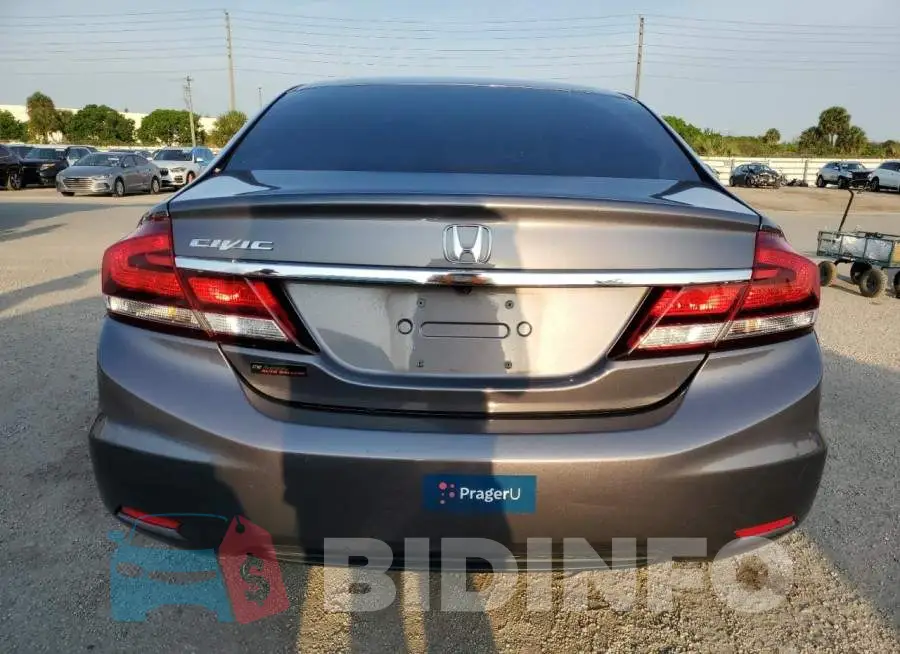 19XFB2F57EE079734 Photo# 6
