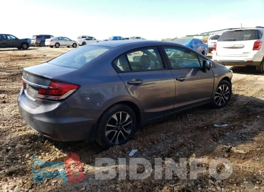 19XFB2F83EE080793 Photo# 3