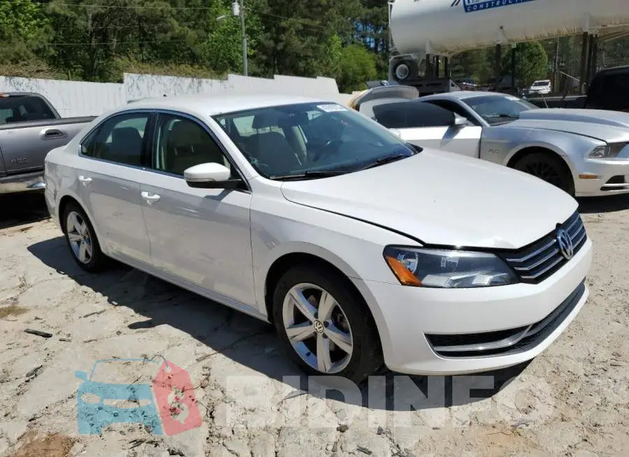 1VWBS7A32FC006911 Photo# 4