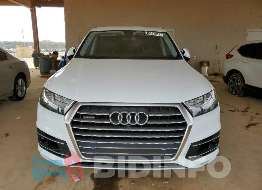 WA1LAAF78KD033676 Photo# 5