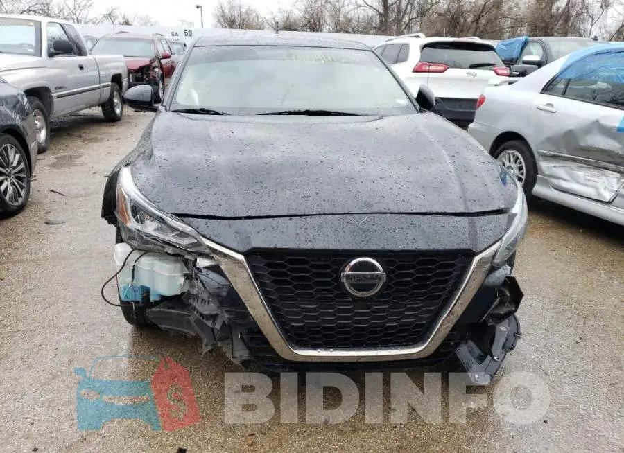 1N4BL4CV1KC125045 Photo# 5