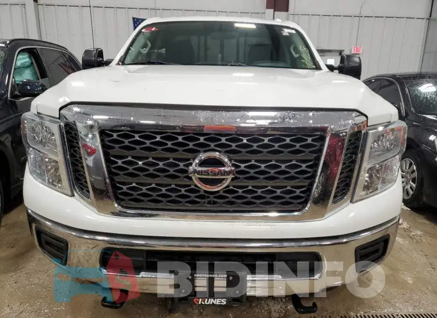 1N6BA1RPXHN534033 Photo# 5