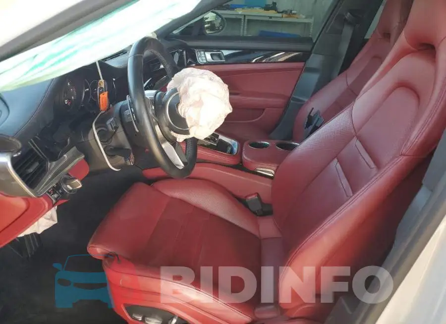 WP0AA2A78JL109847 Photo# 7