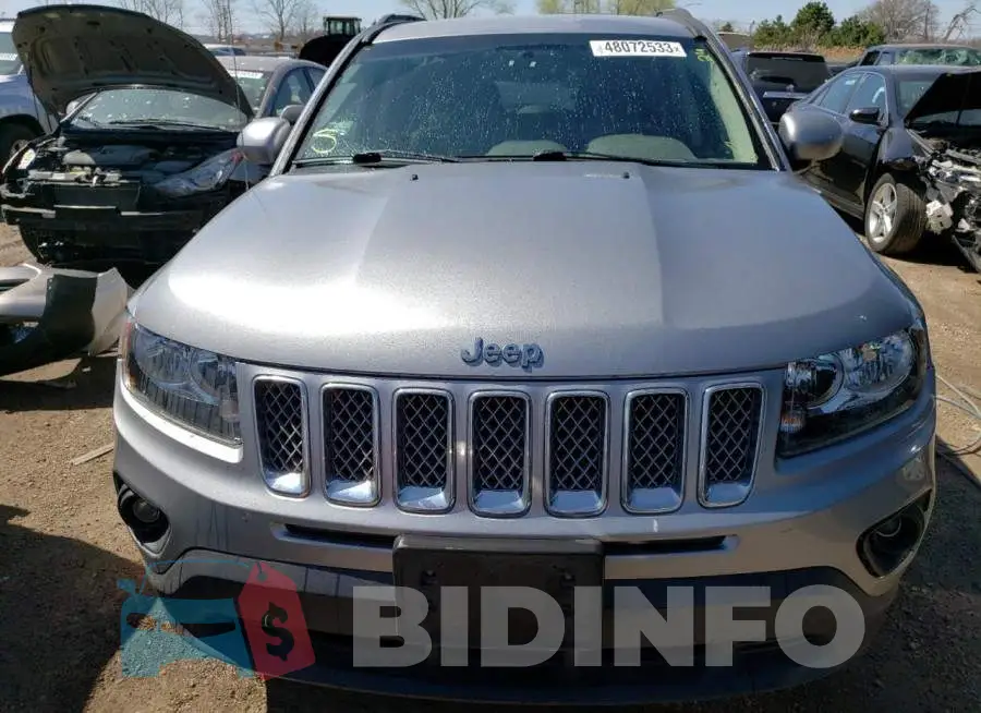 1C4NJDEB5HD204768 Photo# 5