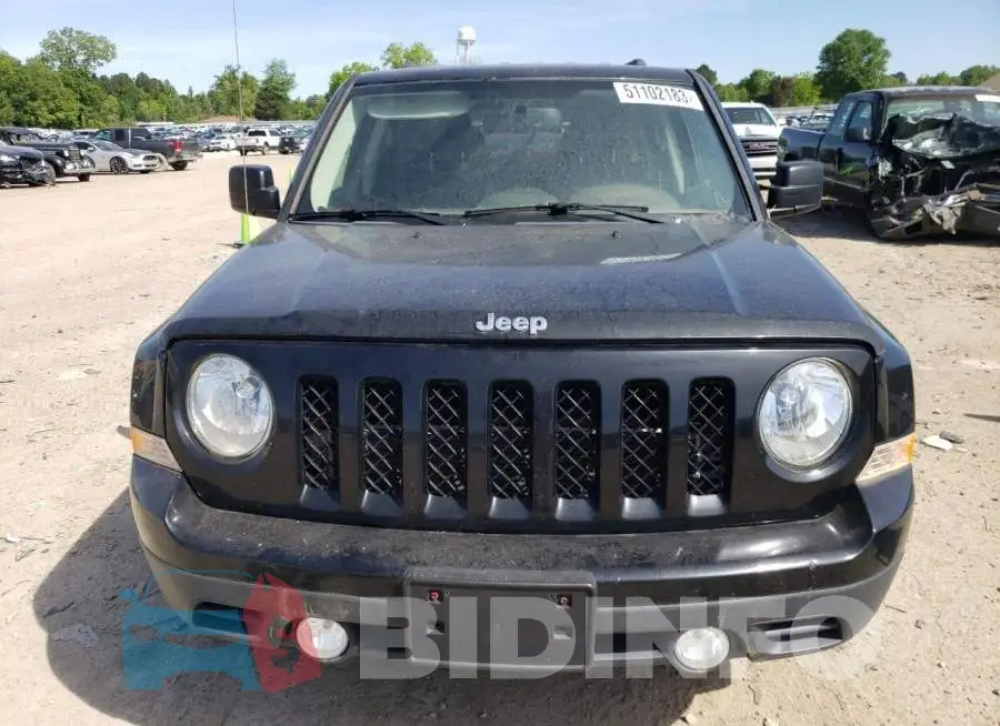 1C4NJPFB2HD183894 Photo# 5