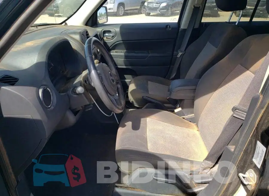 1C4NJPFB2HD183894 Photo# 7