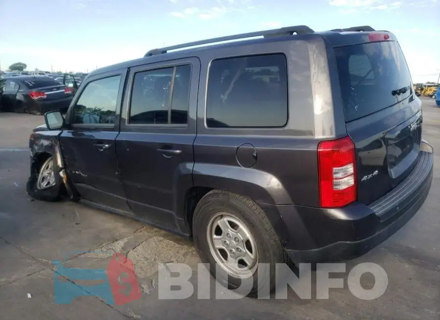 1C4NJRBB4ED728376 Photo# 2