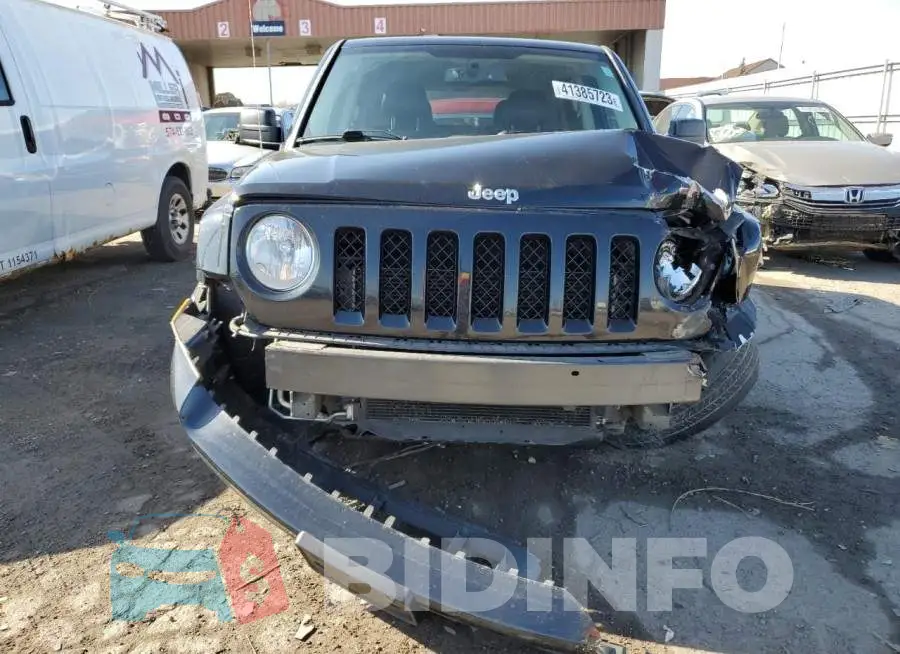 1C4NJRFB2FD270185 Photo# 5