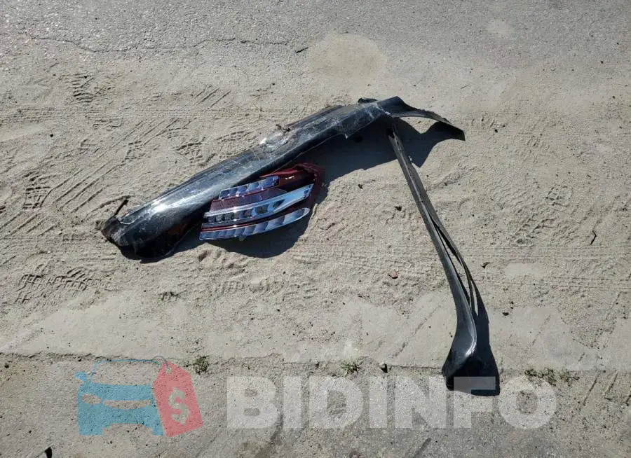 WDDHF5KB9EA826141 Photo# 12