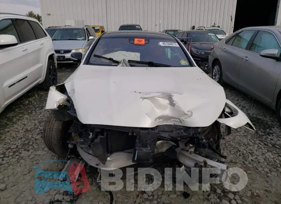 WDDXJ8FB3GA011913 Photo# 5