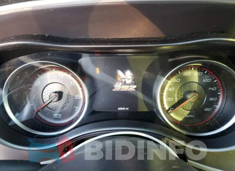 2C3CDXGJ2KH716040 Photo# 9
