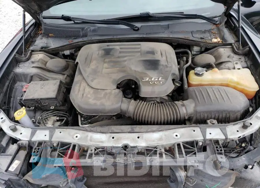 2C3CDXHG3FH896296 Photo# 11