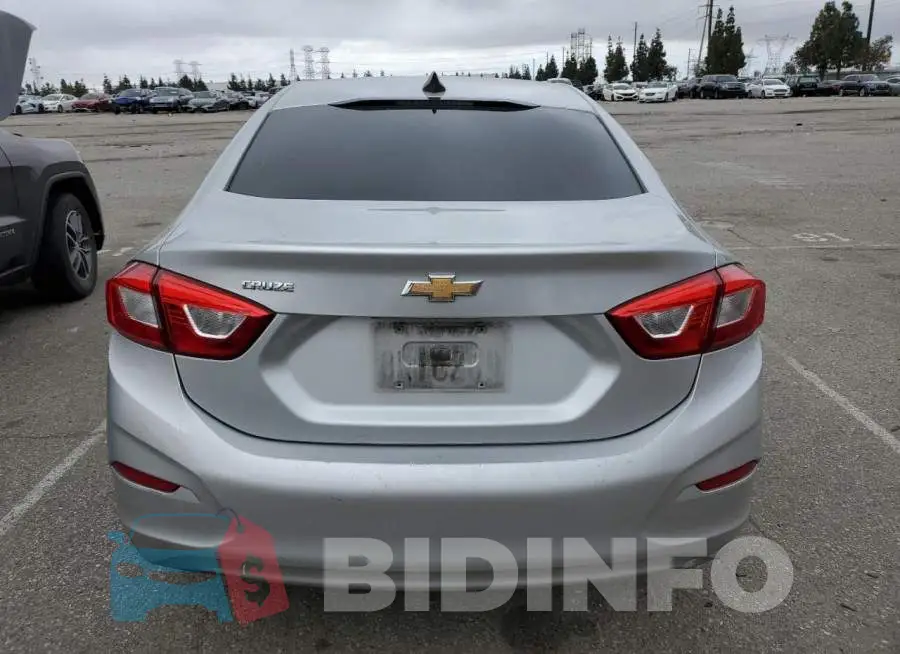 1G1BC5SMXH7271740 Photo# 6