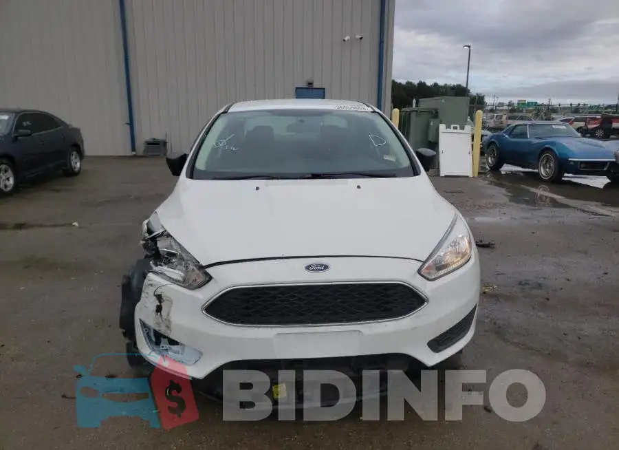 1FADP3E28GL389896 Photo# 5