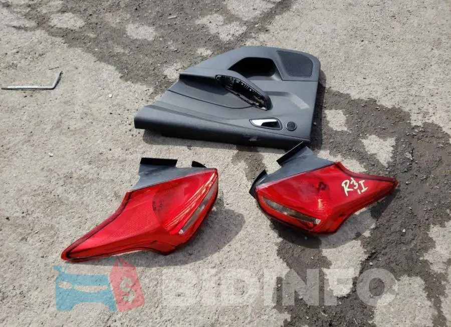 1FADP3M21HL285317 Photo# 12
