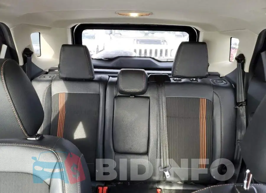 MAJ6P1CL5JC160222 Photo# 10