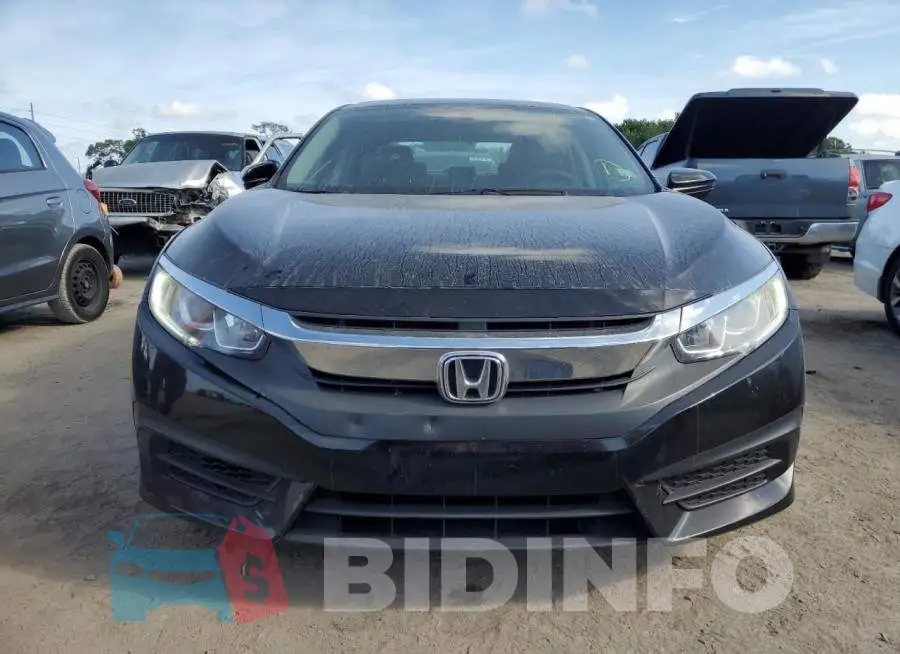 19XFC2F55HE053957 Photo# 5