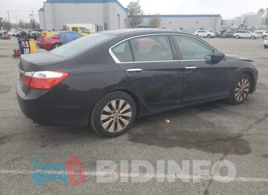 1HGCR2F70FA267694 Photo# 3
