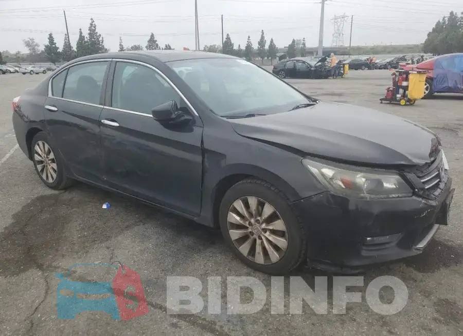 1HGCR2F70FA267694 Photo# 4