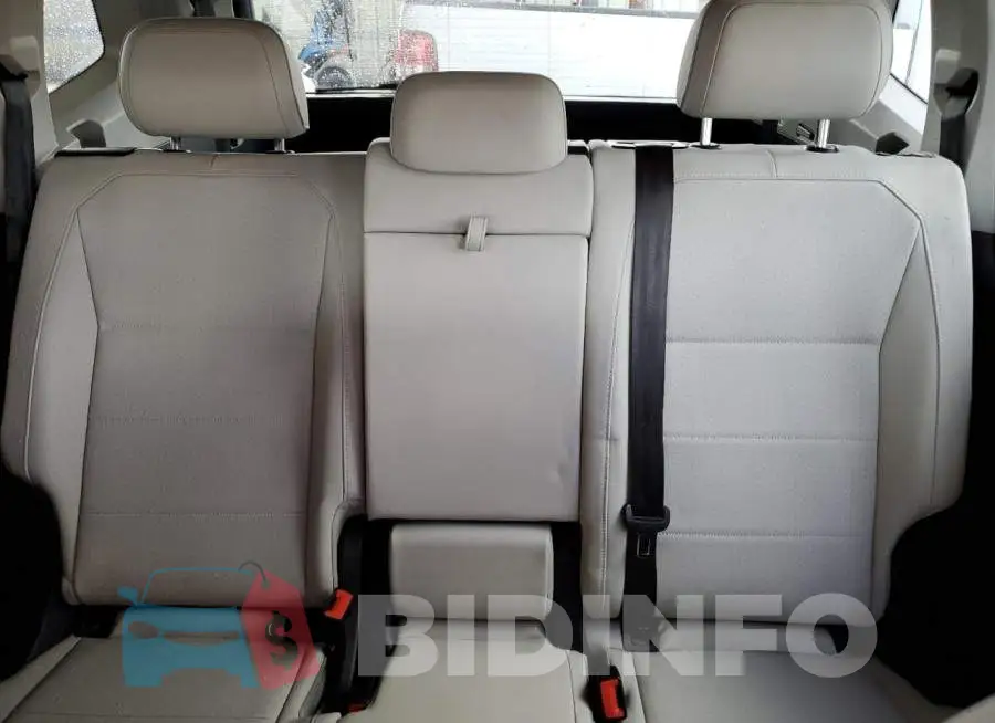 3VV2B7AX7JM210232 Photo# 10