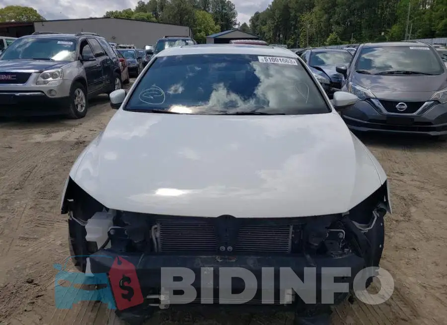 3VW5T7AJXHM271411 Photo# 5