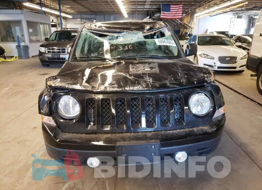 1C4NJRFB9FD176482 Photo# 5