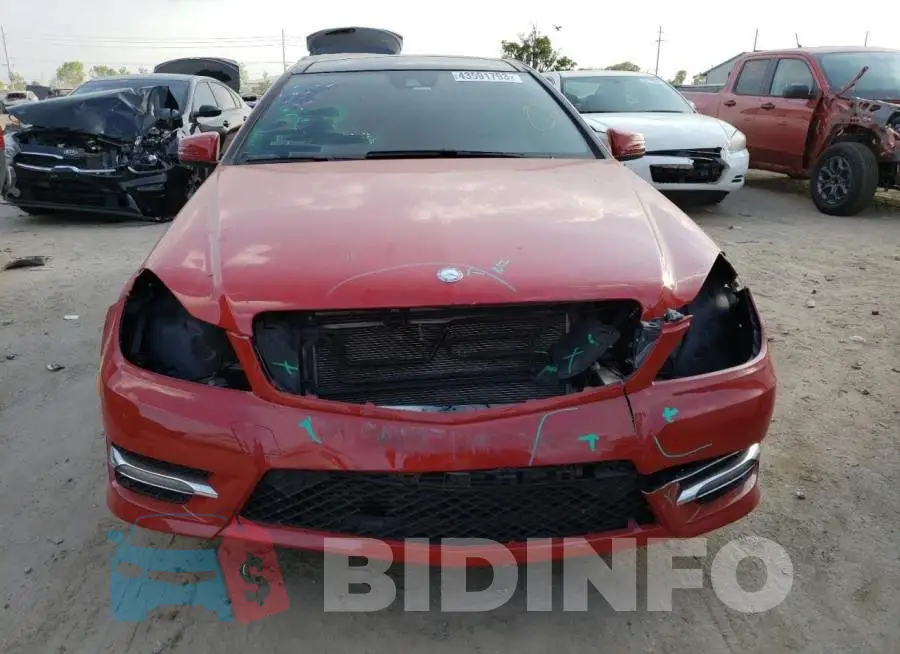 WDDGJ4HB6FG418240 Photo# 5