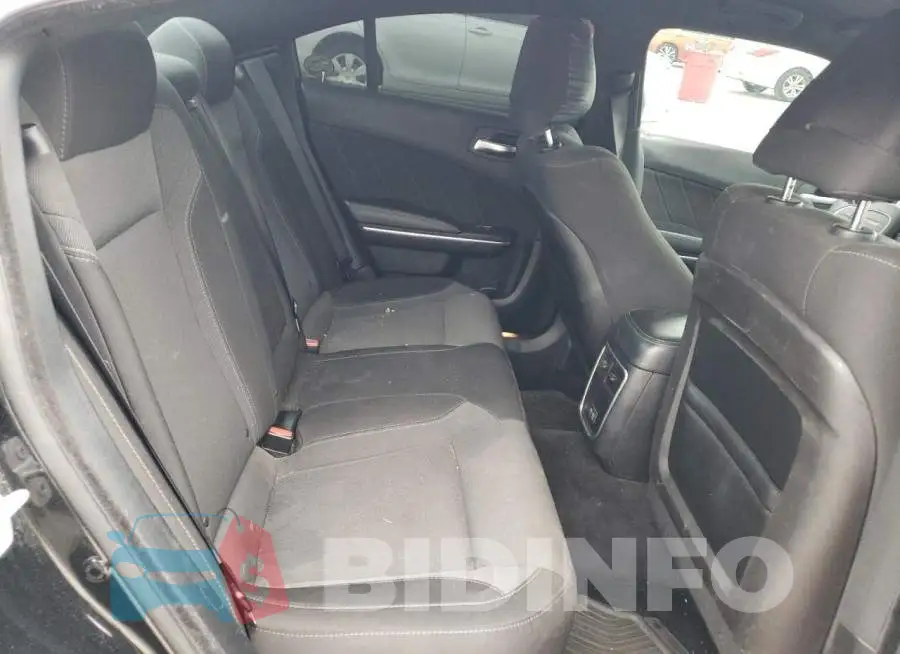 2C3CDXHG4FH915065 Photo# 10