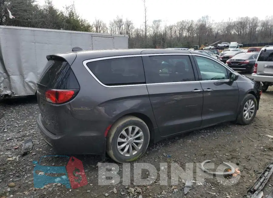 2C4RC1FG6KR738127 Photo# 3