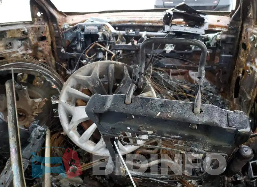 1FAHP2F86HG117758 Photo# 8