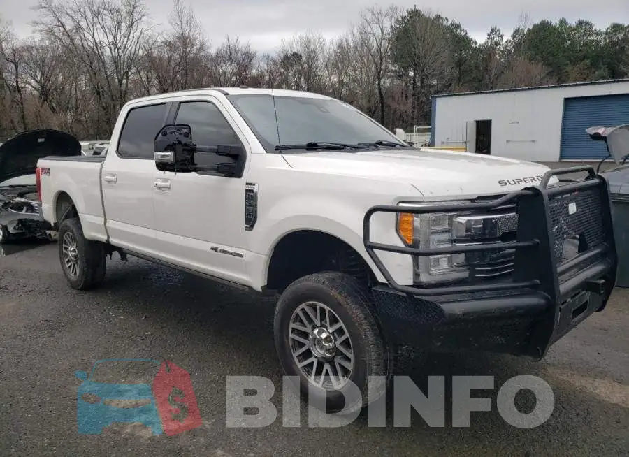 1FT7W2BT4JEB18685 Photo# 1