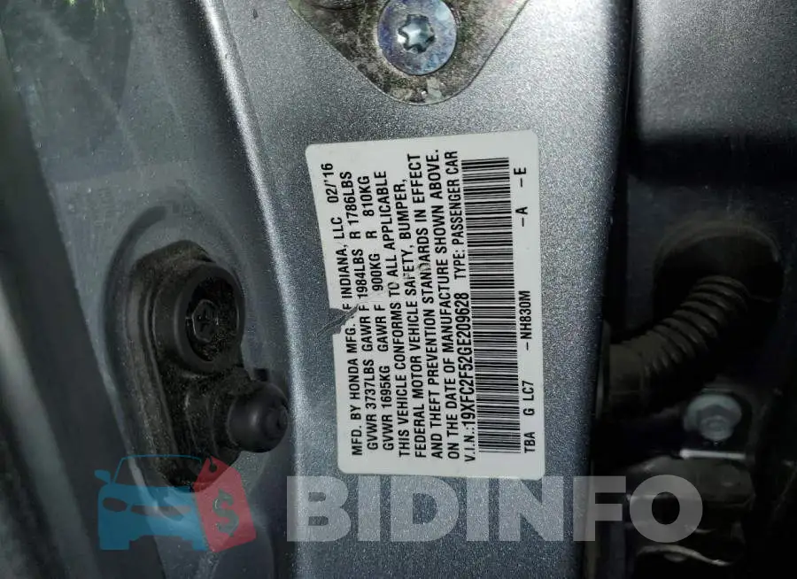 19XFC2F52GE209628 Photo# 12