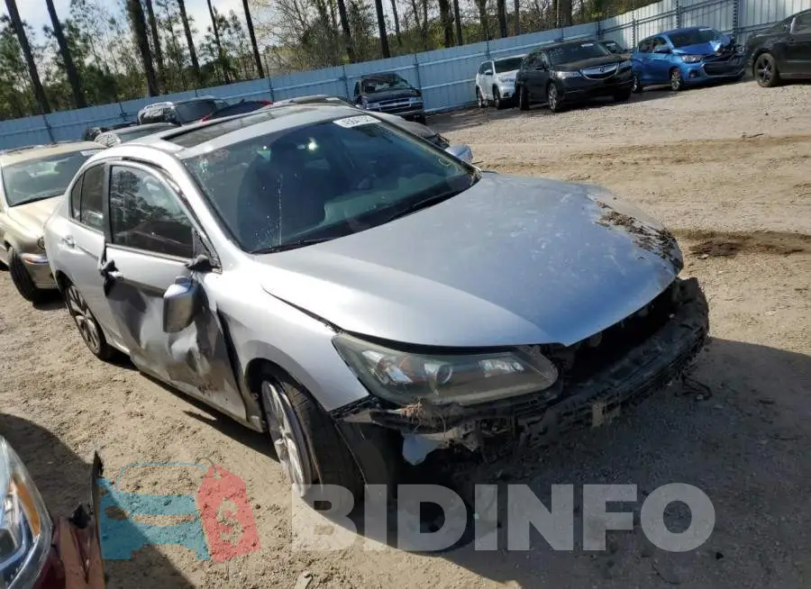 1HGCR2F74FA098182 Photo# 4