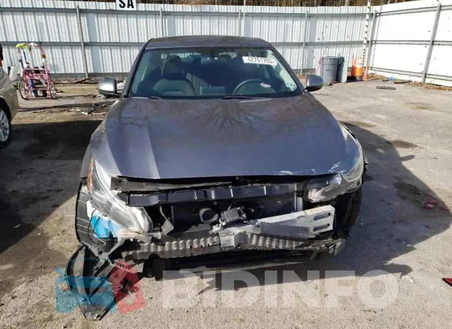 1N4BL4BV1KC141540 Photo# 5