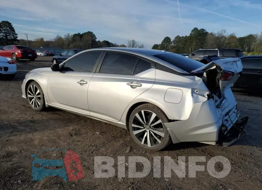 1N4BL4CV6KC137613 Photo# 2