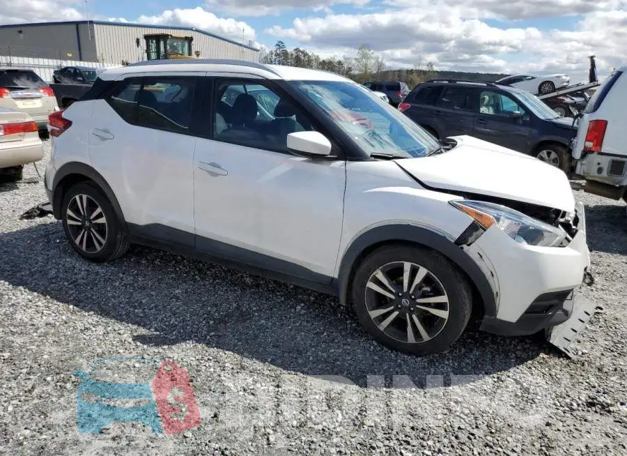 3N1CP5CU4JL537448 Photo# 4