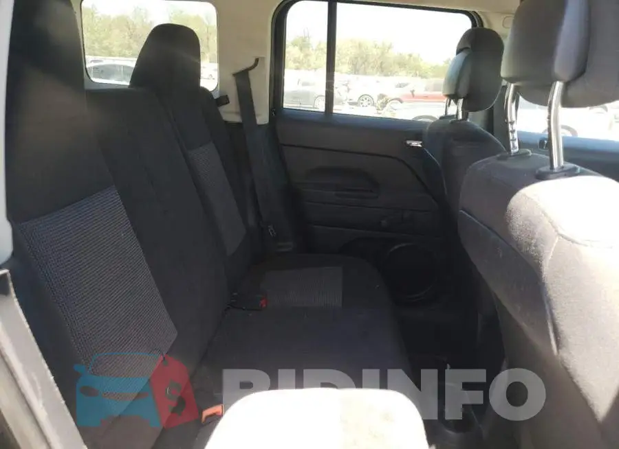 1C4NJPBA5ED679197 Photo# 10