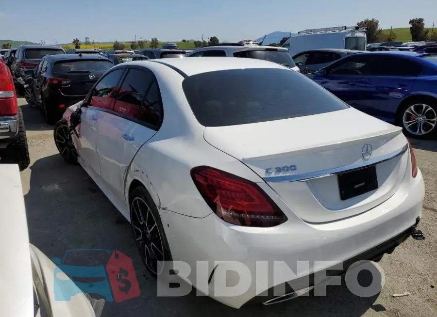 55SWF8DB9LU327732 Photo# 2