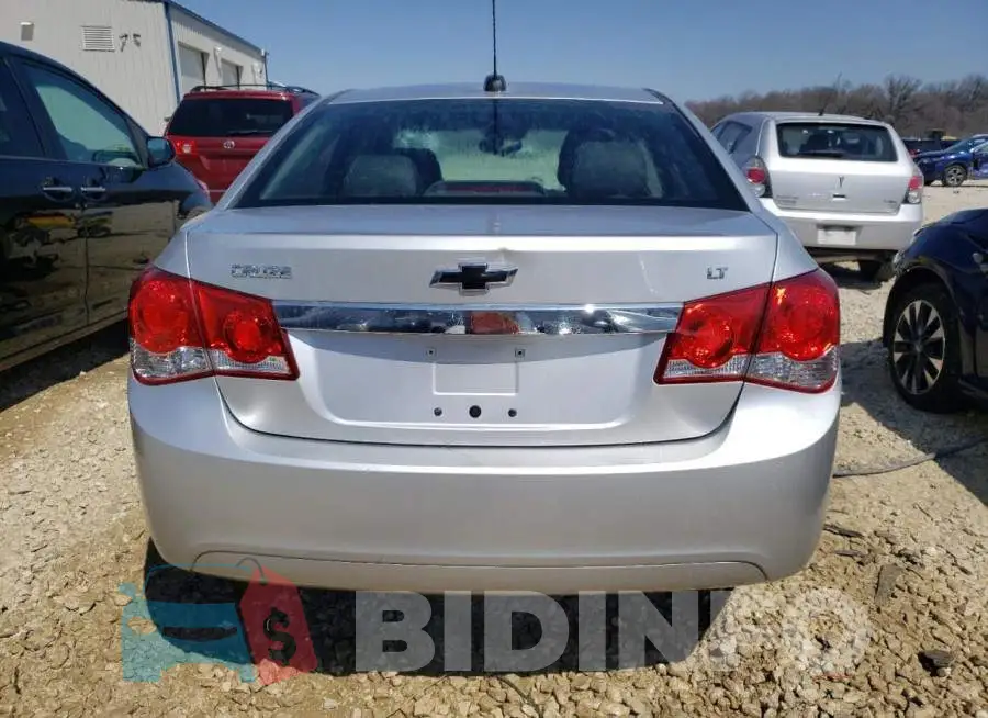1G1PE5SB5F7250144 Photo# 6