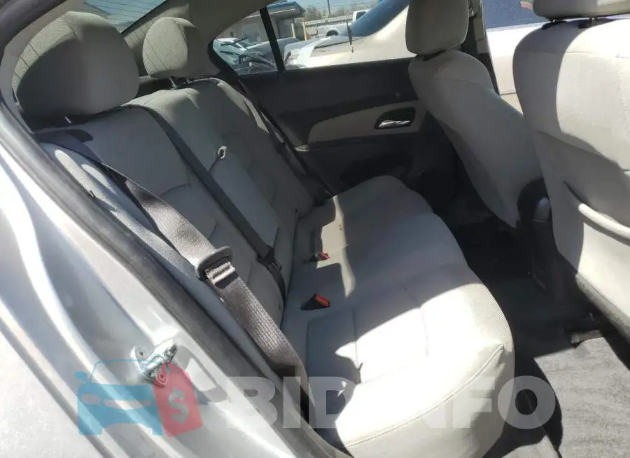 1G1PE5SBXG7172672 Photo# 10
