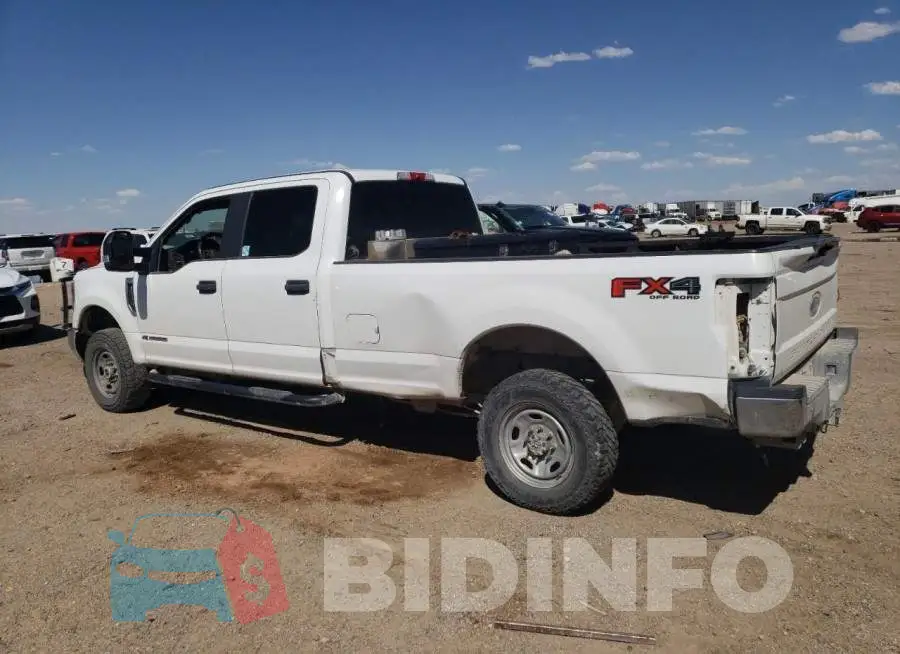 1FT7W2BT2KEC90781 Photo# 2