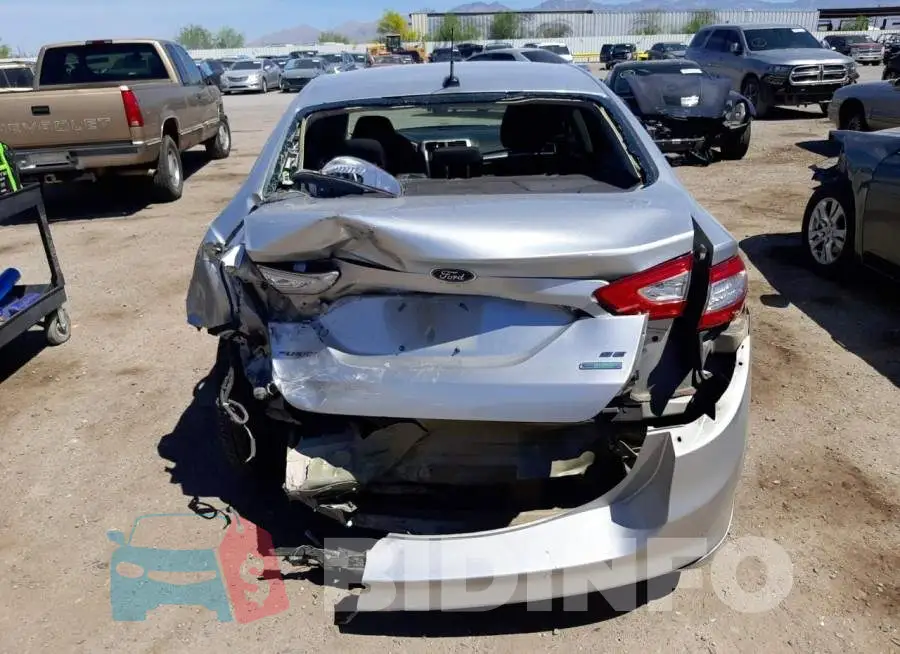 3FA6P0HDXGR305454 Photo# 6